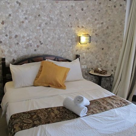 Utopia Resort & Spa Puerto Galera Kültér fotó